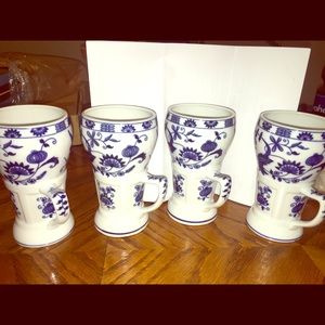 Vienna Woods Blue Onion Fina China mugs